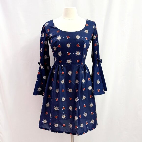 Vintage navy blue bell sleeve dress - fits like a Medium - Picture 1 of 7